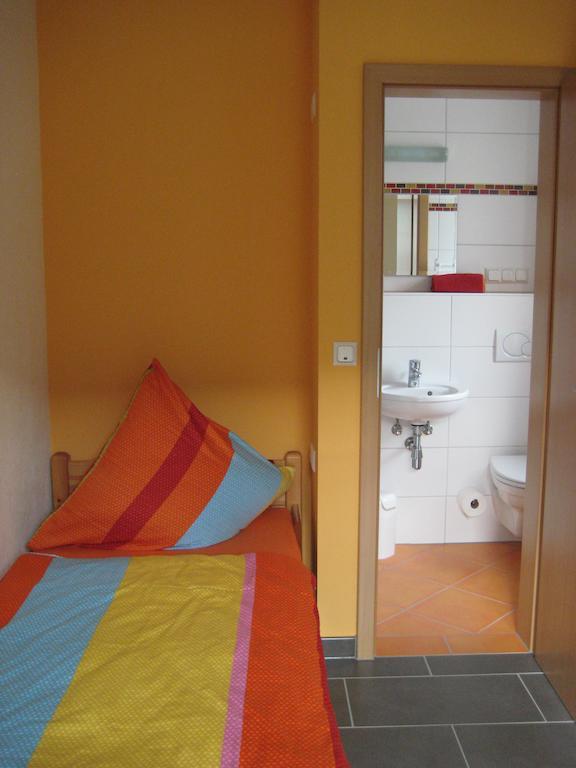 Hotel Weingut Goeres Briedel Habitación foto
