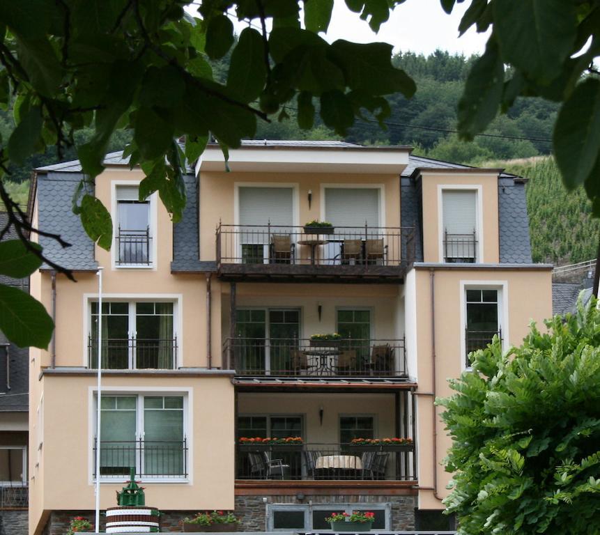 Hotel Weingut Goeres Briedel Exterior foto
